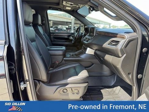 Certified 2022 Chevrolet Suburban Z71 w/ Luxury Package AWD/4WD image 18