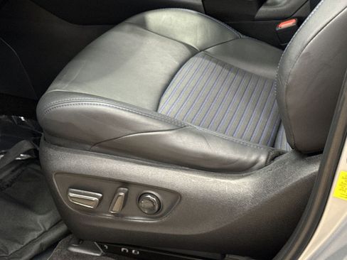 Used 2023 Toyota RAV4 XSE AWD/4WD image 15