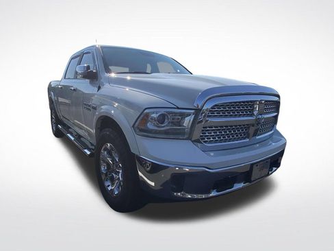 Used 2016 RAM 1500 Laramie AWD/4WD image 1