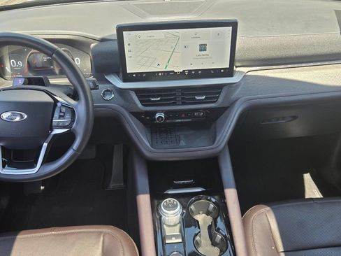 Used 2025 Ford Explorer Platinum w/ LUX Leather Package AWD/4WD image 11