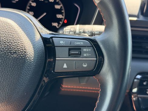 Used 2025 Honda Pilot TrailSport image 19