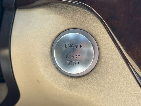 Used 2019 Mercedes-Benz GLS 450 4MATIC image 27