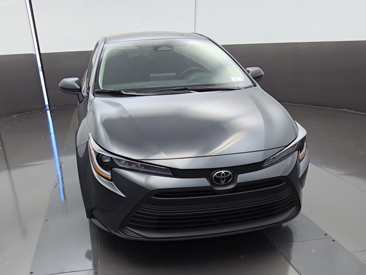 New 2027 Toyota Corolla LE FWD image 2