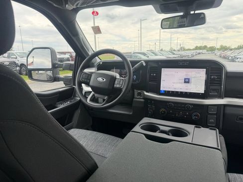 New 2026 Ford F250 XLT w/ XLT Premium Package AWD/4WD image 46