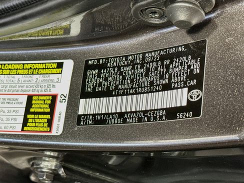 Used 2024 Toyota Camry XLE FWD image 40