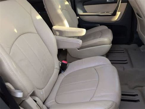 Used 2012 GMC Acadia Denali image 22