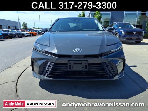 Used 2025 Toyota Camry LE FWD image 3
