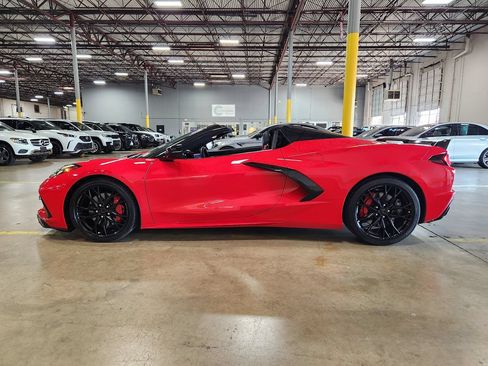 Used 2023 Chevrolet Corvette Stingray Premium Conv w/ Z51 Performance Package RWD image 7