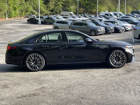 New 2026 Mercedes-Benz E 53 AMG e 4MATIC Sedan image 6