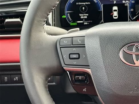 Used 2025 Toyota Camry XSE image 9