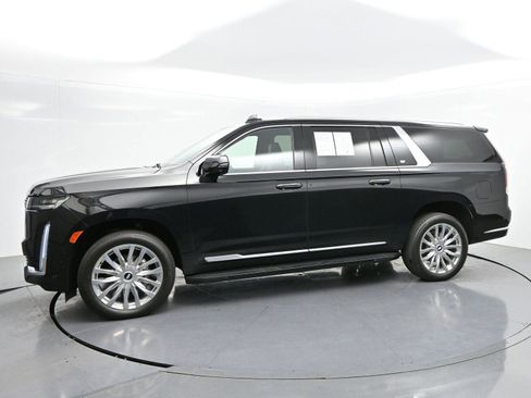 Certified 2024 Cadillac Escalade ESV Premium Luxury AWD/4WD image 4