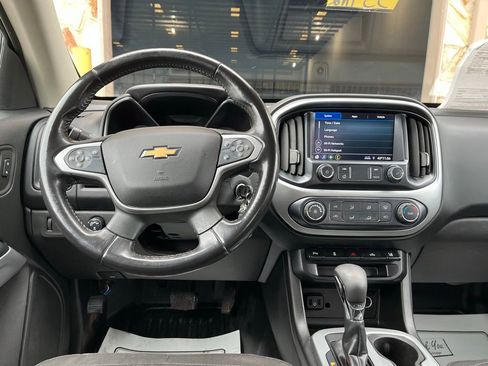 Used 2022 Chevrolet Colorado LT w/ Fleet Safety Package image 21