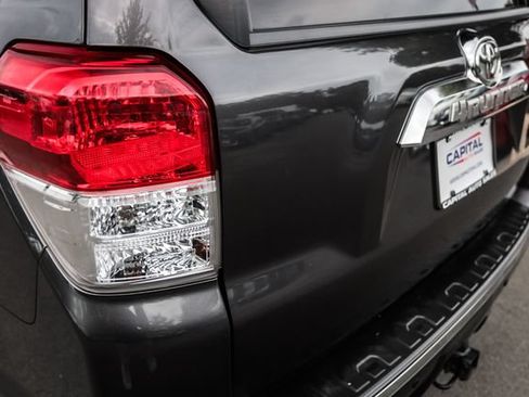 Used 2013 Toyota 4Runner SR5 w/ Convenience Pkg AWD/4WD image 18