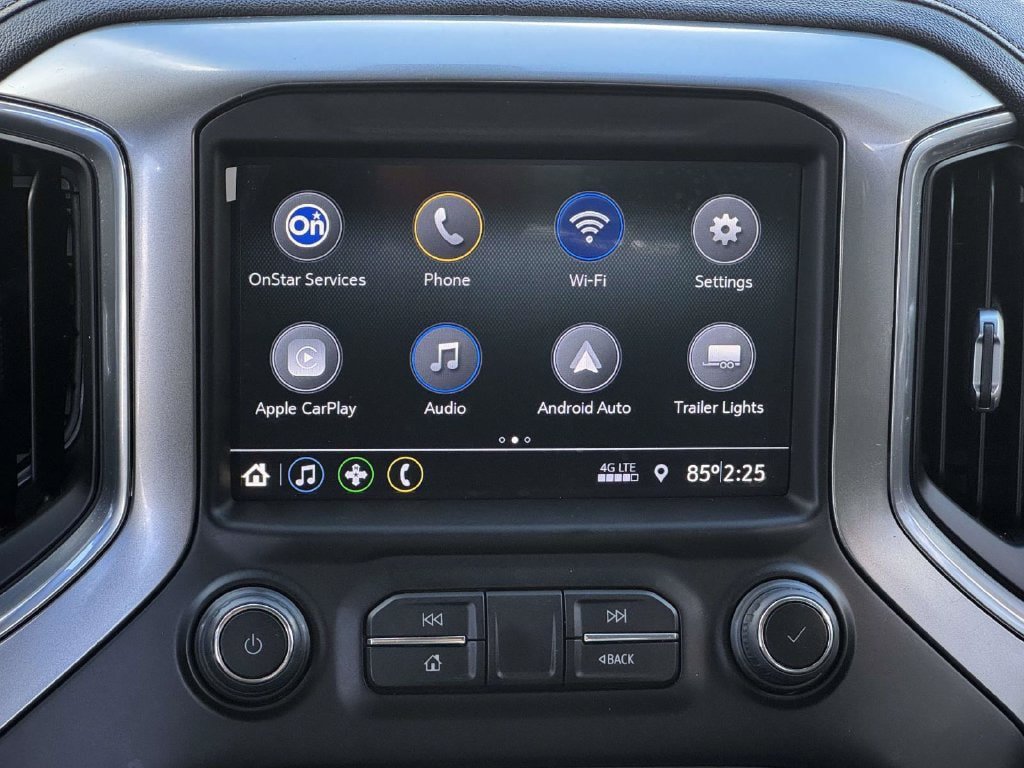 Used 2021 Chevrolet Silverado 1500 LT AWD/4WD image 3