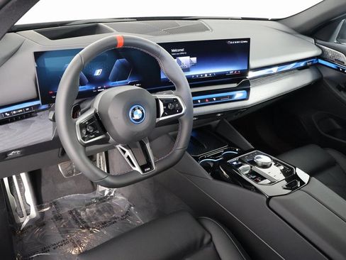 Used 2025 BMW i5 M60 AWD/4WD image 7