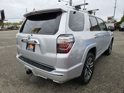 Used 2015 Toyota 4Runner Limited image 16