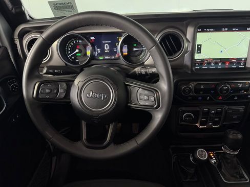 Used 2023 Jeep Wrangler Unlimited w/ 8.4" Radio Group image 14