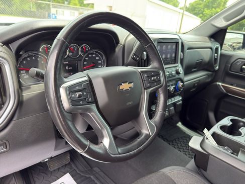 Used 2019 Chevrolet Silverado 1500 LT w/ All-Star Edition AWD/4WD image 32