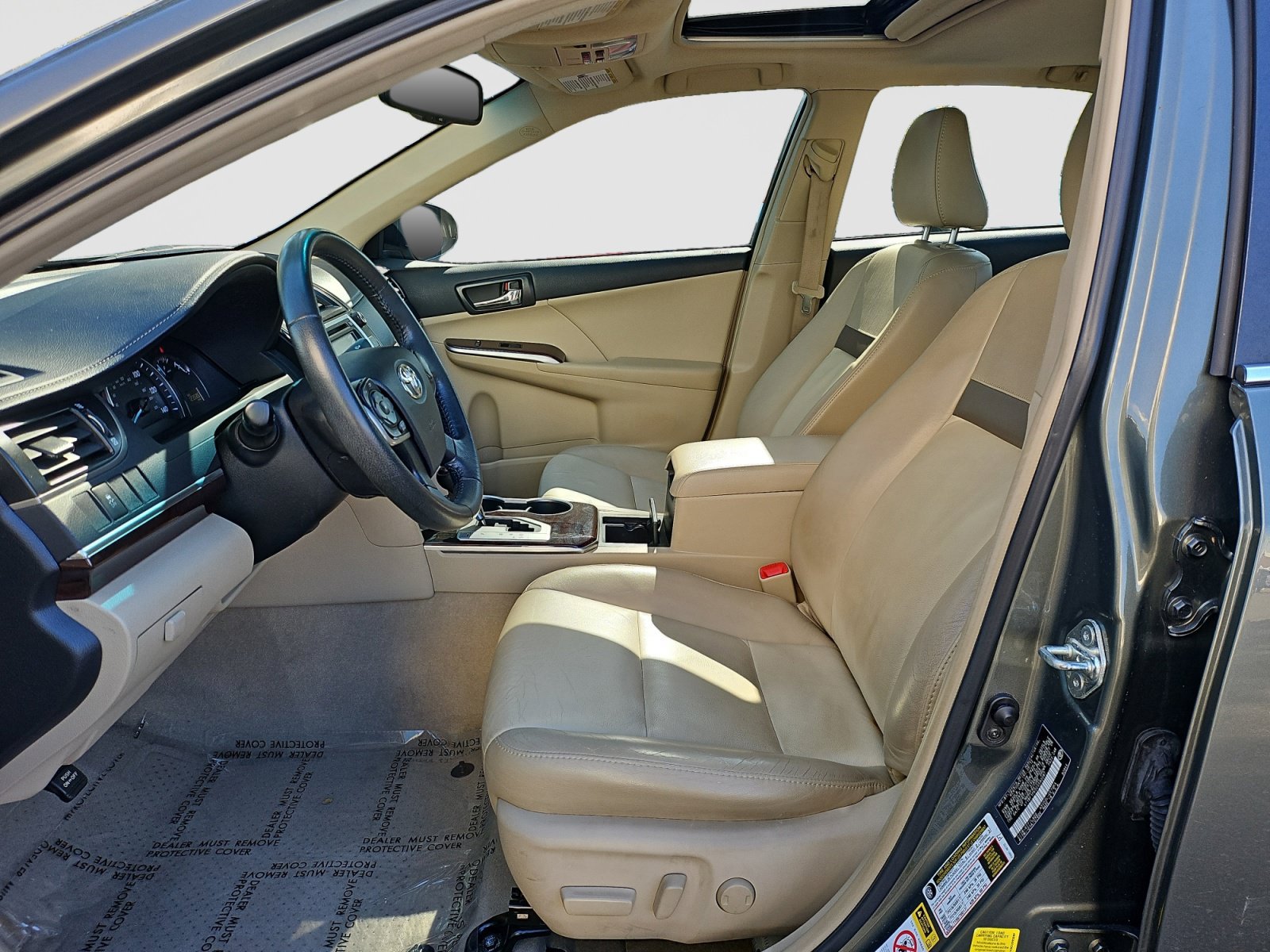 Used 2012 Toyota Camry XLE w/ Leather Pkg FWD image 21