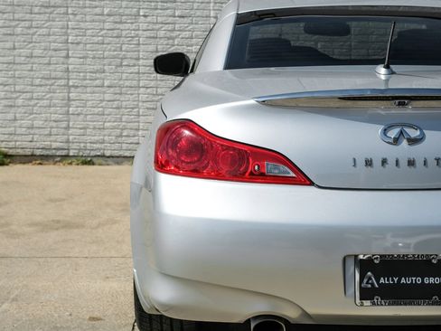 Used 2009 INFINITI G37 Convertible w/ Premium Pkg RWD image 39