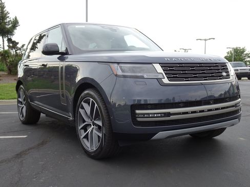New 2026 Land Rover Range Rover SE AWD/4WD image 11