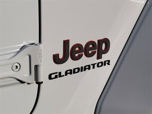 Used 2021 Jeep Gladiator Mojave image 12