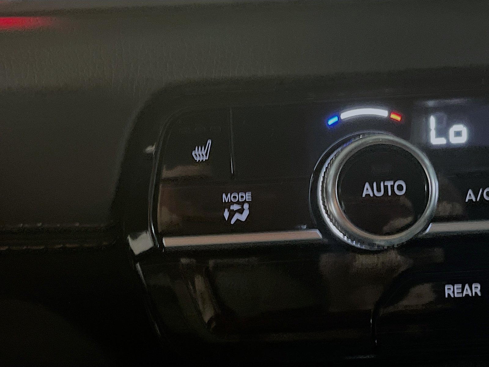 Used 2025 Honda Pilot Sport image 19