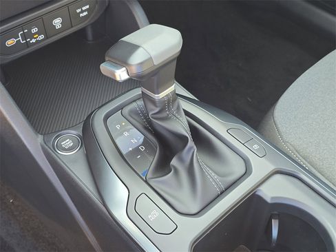 New 2025 Kia K4 LXS image 28