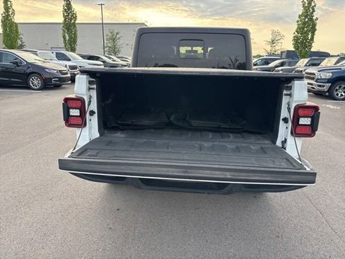 Used 2021 Jeep Gladiator Sport AWD/4WD image 11