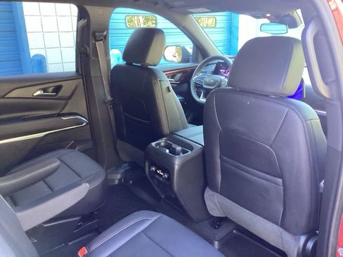 Used 2024 Chevrolet Traverse Z71 AWD/4WD image 37