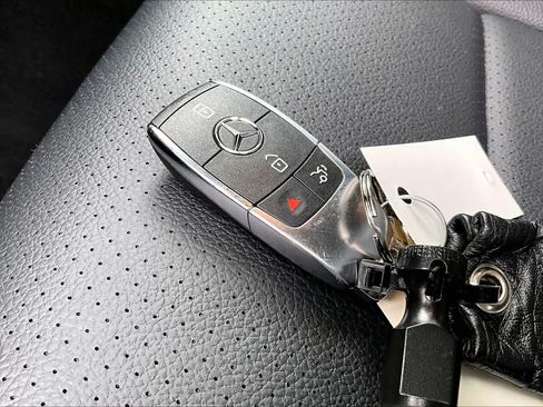 Used 2023 Mercedes-Benz GLE 450 4MATIC image 15