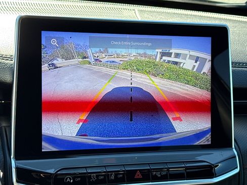 Used 2023 Jeep Compass Trailhawk image 32