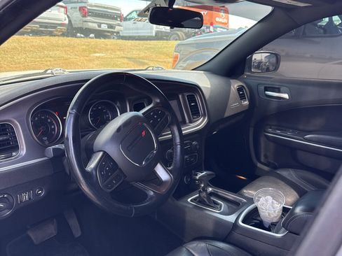 Used 2021 Dodge Charger SXT w/ Leather Interior Group image 5