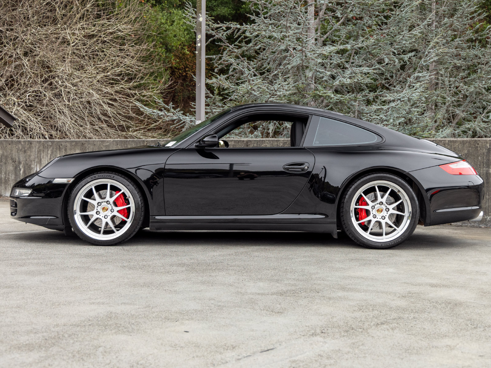 Used 2007 Porsche 911 Carrera 4S AWD/4WD image 2
