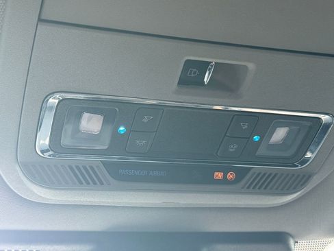 Used 2023 Ford F350 Lariat w/ Chrome Package image 34