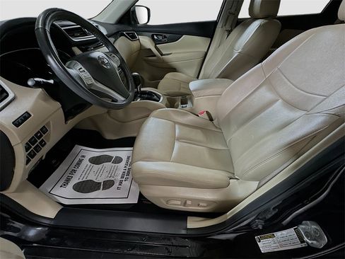 Used 2016 Nissan Rogue SL w/ SL Premium Package image 23