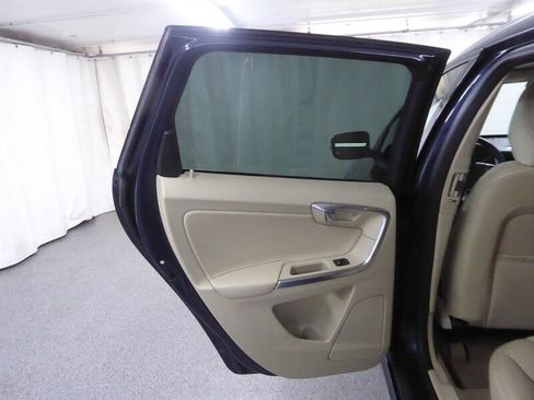 Used 2014 Volvo XC60 3.2 AWD/4WD image 29
