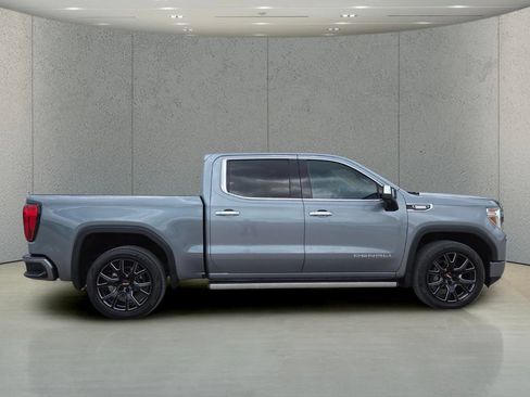 Used 2021 GMC Sierra 1500 Denali w/ Denali Ultimate Package AWD/4WD image 3