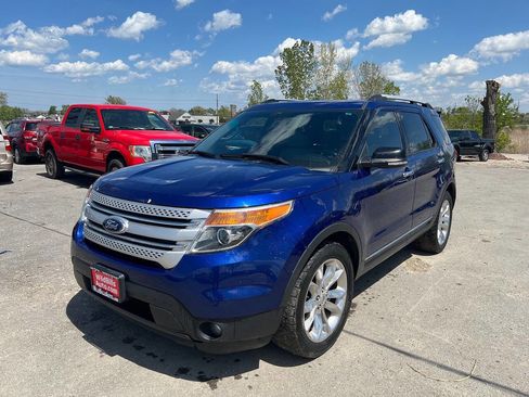 Used 2013 Ford Explorer XLT AWD/4WD image 1