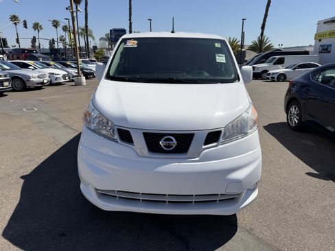 Used 2021 Nissan NV200 SV image 2