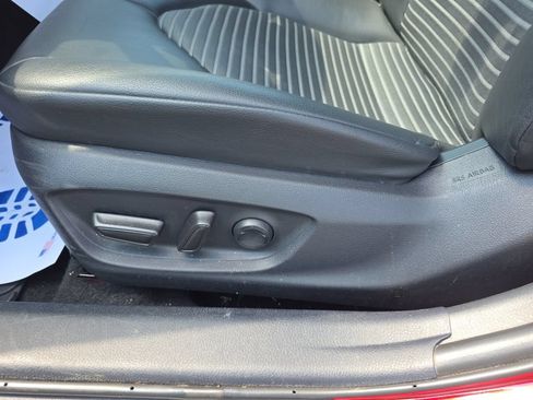 Used 2023 Toyota Camry SE FWD image 13