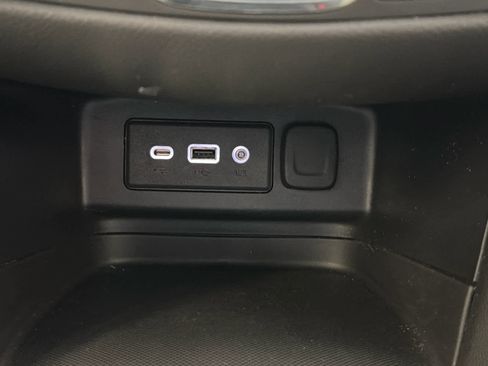 Used 2024 Chevrolet Equinox LT w/ LPO, Floor Liner Package image 48