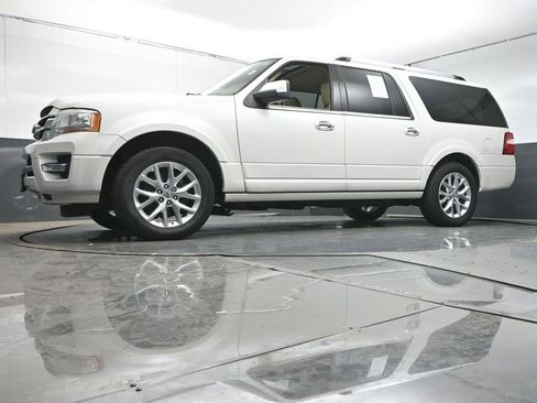 Used 2016 Ford Expedition EL Limited w/ Equipment Group 301A RWD image 35