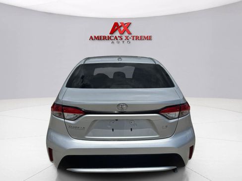 Used 2021 Toyota Corolla LE FWD image 5