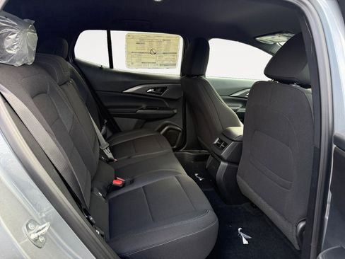 New 2026 Chevrolet Equinox EV LT image 18