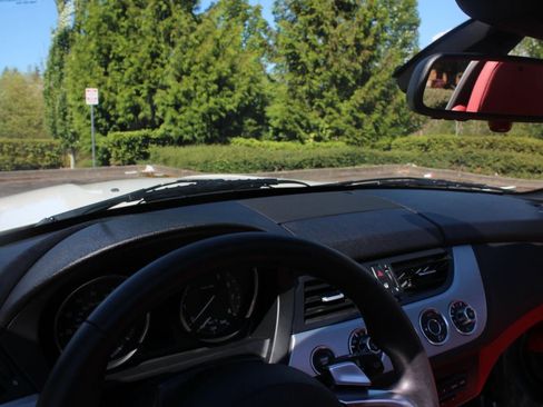 Used 2011 BMW Z4 sDrive30i image 27