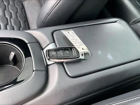 Used 2023 Audi e-tron GT Premium Plus AWD/4WD image 10