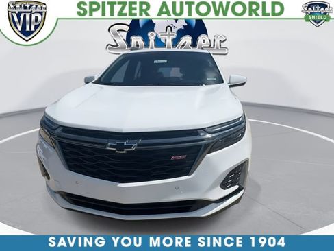 Used 2023 Chevrolet Equinox RS w/ LPO, Floor Liner Package FWD image 3