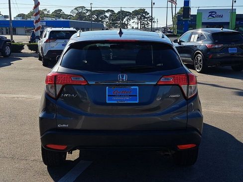 Used 2021 Honda HR-V EX image 6