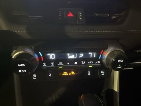 Used 2023 Toyota RAV4 XLE Premium image 16